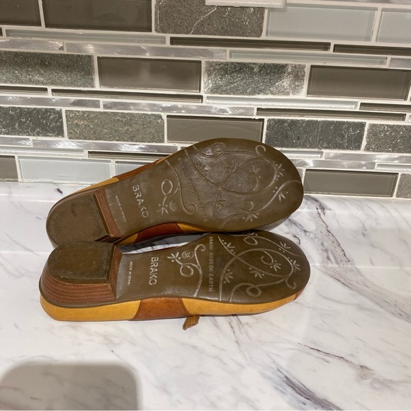 Brako leather Mary Jane Heels made in Spain - Picture 6 of 9